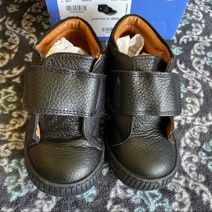 Toddler Black leather boy dress shoes. Dogi brand.